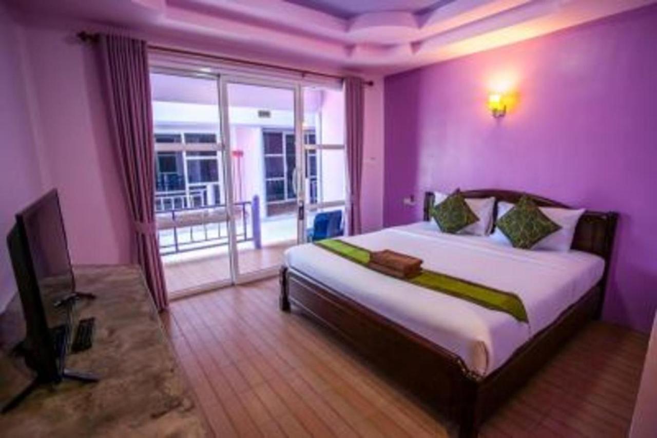 Phi Phi Don Chukit Resort Bagian luar foto