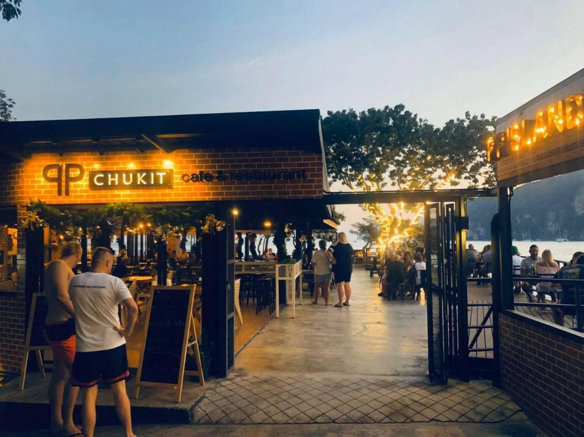 Phi Phi Don Chukit Resort Bagian luar foto